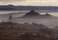 Le Puy en Velay dans la brume du matin